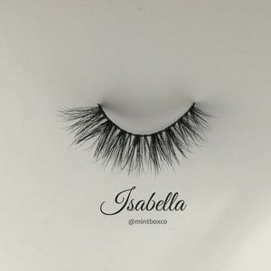 Mint Box Co. lashes- Isabelle